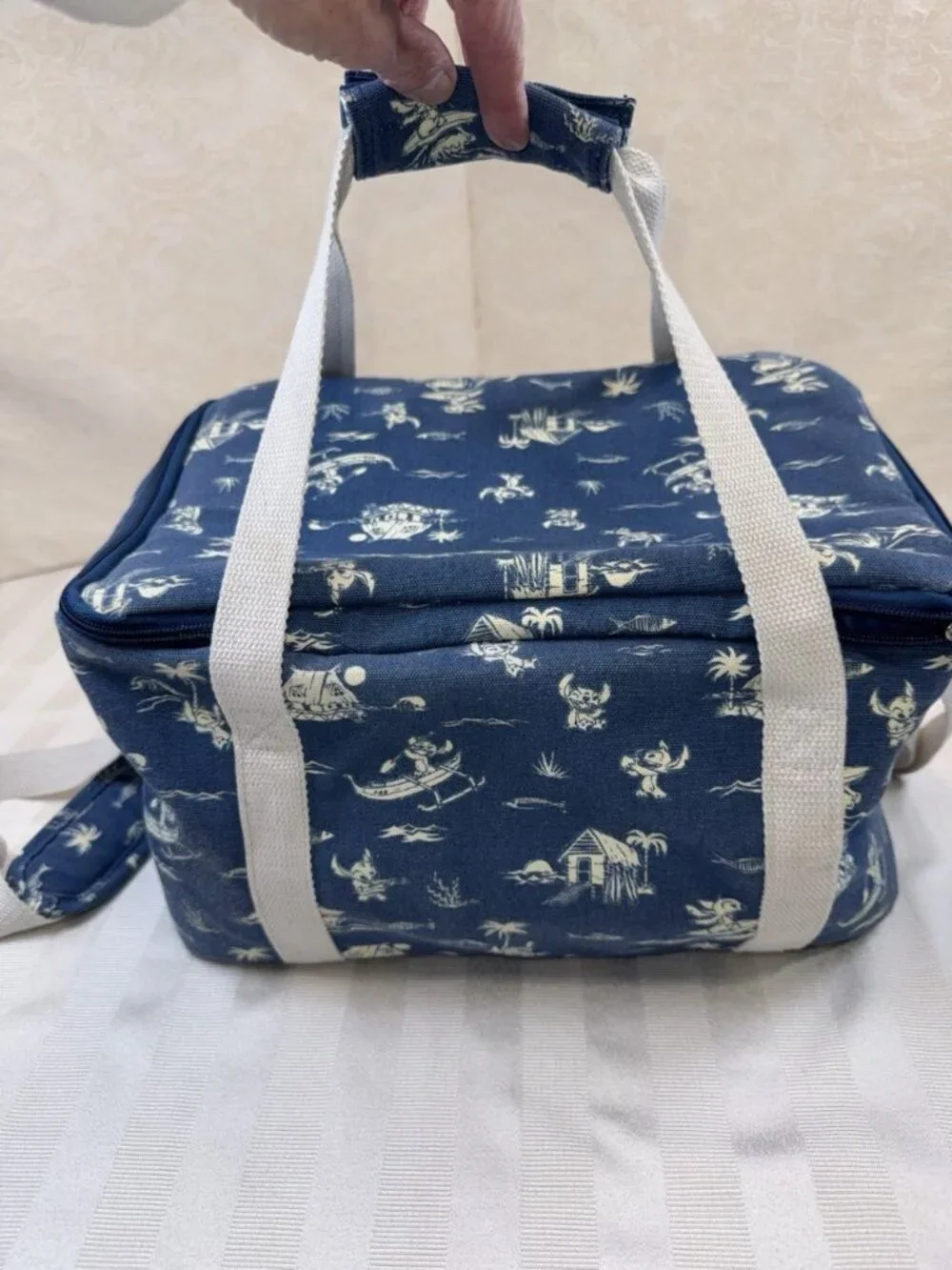 Disney Parks STITCH Blue Soft Side Beach Bag Cooler Picnic Tote Shoulder Strap